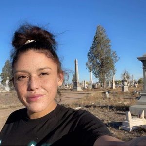 Meet your Posher, Denae